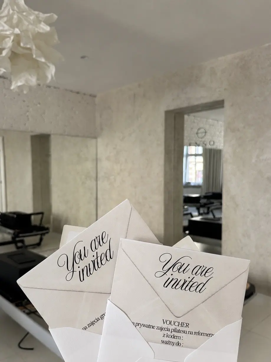 Zaproszenia You are invited na wydarzenie w studiu pilates ENSO